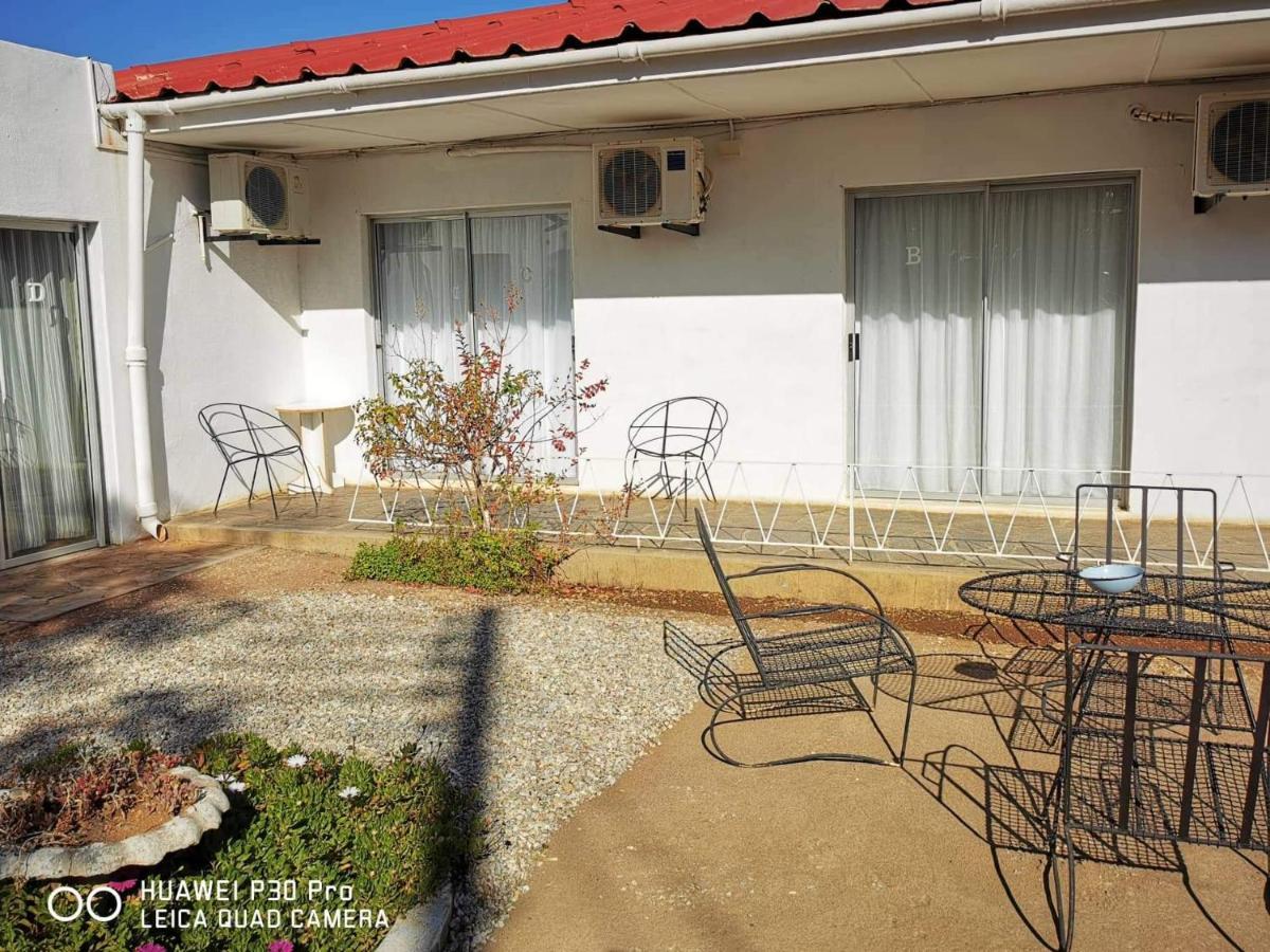 Akkerdam Bed And Breakfast Calvinia Bagian luar foto